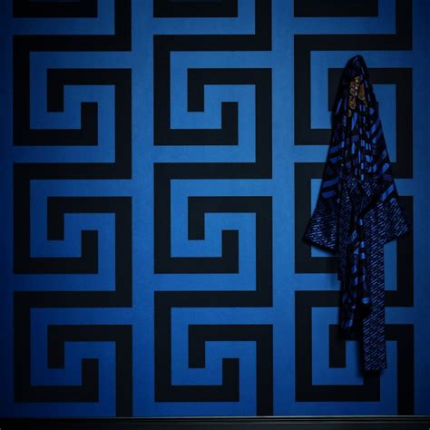 versace greek key background.